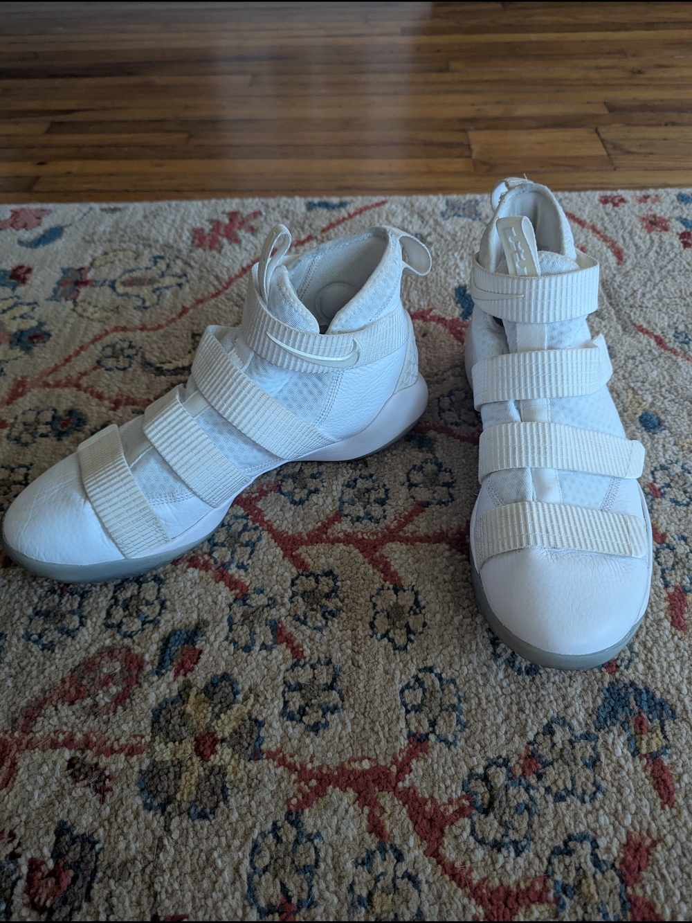 Nike Zoom LeBron Soldier 11 Basketball Shoes 10